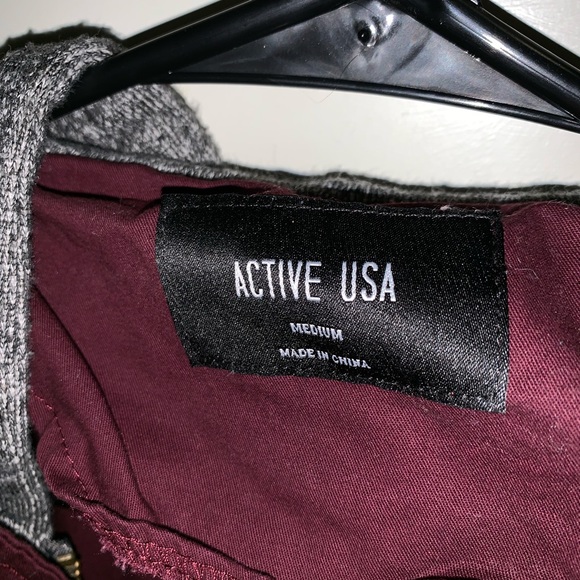 Burgundy jacket! Great for fall or spring! - Picture 2 of 3